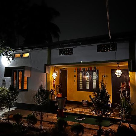 Stargaze Backpackers Hostel Гувахати Экстерьер фото