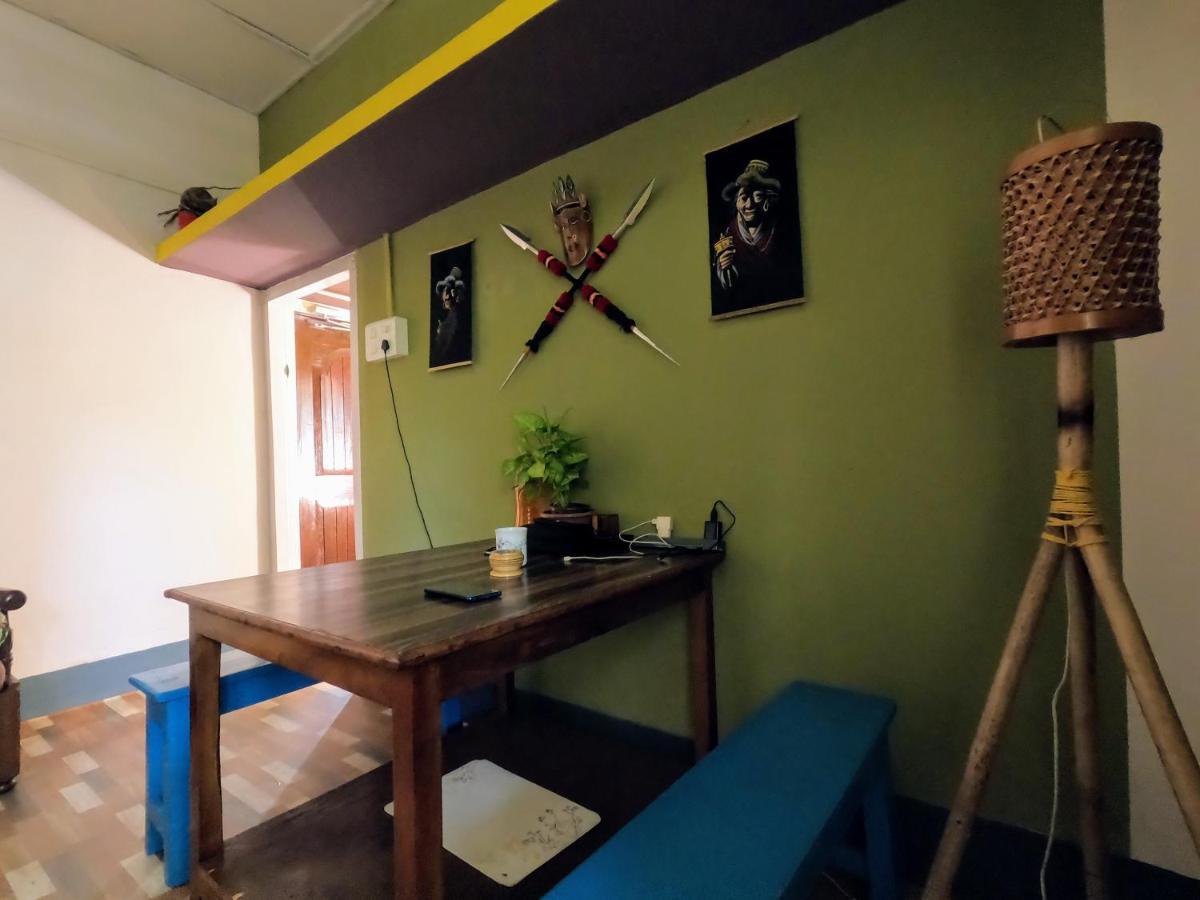 Stargaze Backpackers Hostel Гувахати Экстерьер фото