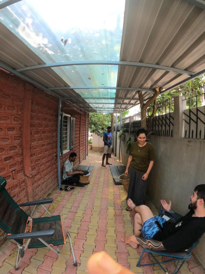 Stargaze Backpackers Hostel Гувахати Экстерьер фото