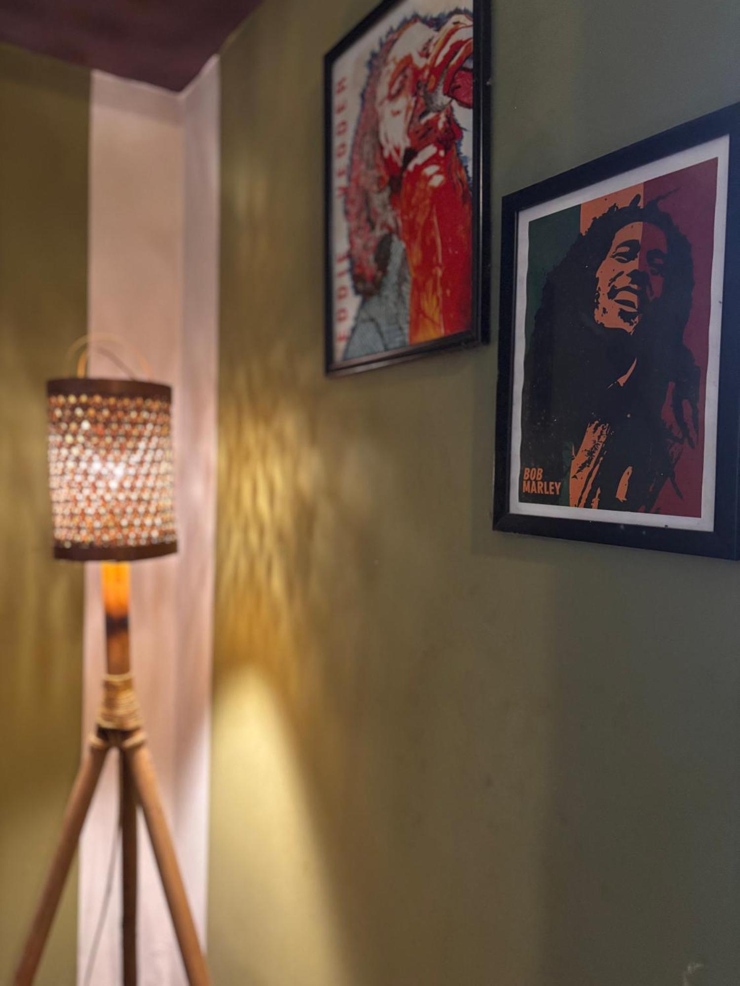 Stargaze Backpackers Hostel Гувахати Экстерьер фото